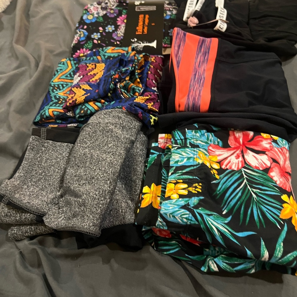 Victoria's Secret (not all) Women's leggings  - Multicolor